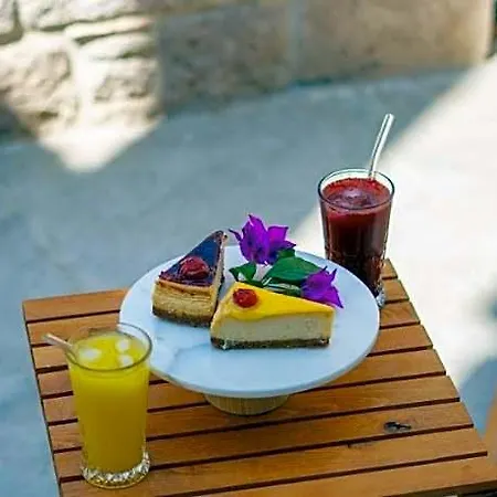 Cund 'alis Hotel Ayvalik