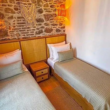 Cund 'alis Hotel Ayvalik